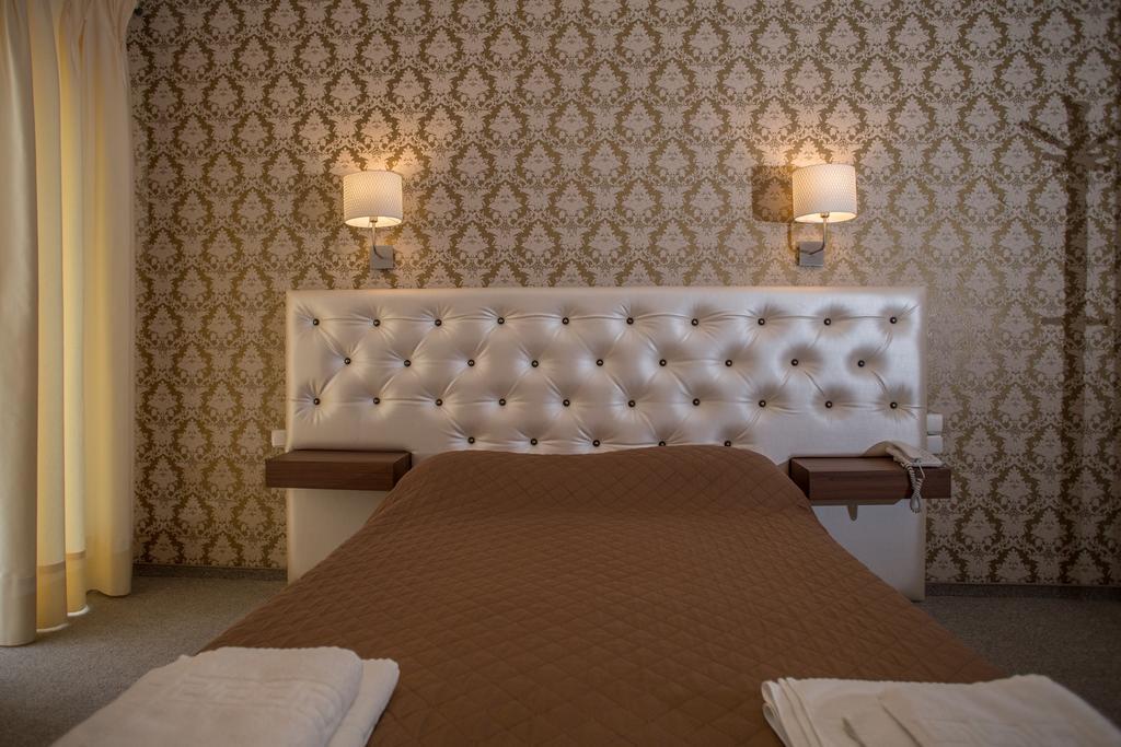 Hotel Liberty Mesolóngion Esterno foto