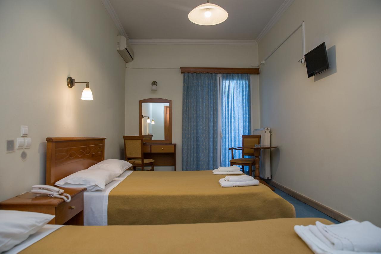 Hotel Liberty Mesolóngion Esterno foto